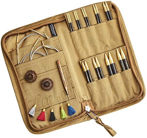 Lantern Moon Austauschbare Stricknadeln – 9 Paar 10 cm Spitzen – 2 Drehschnüre 40,50 cm – Endkappen, Maschenmarkierer – Khadi Seiden-Etui mit Reißverschluss, natur, 3,3,25,3,5,3,75,4,4,5,5,5,5,5,6 mm Lantern Moon Austauschbare Stricknadeln – 9 Paar 10 cm Spitzen – 2 Drehschnüre 40,50 cm – Endkappen, Maschenmarkierer – Khadi Seiden-Etui mit Reißverschluss, natur, 3,3,25,3,5,3,75,4,4,5,5,5,5,5,6 mm von Lantern Moon
