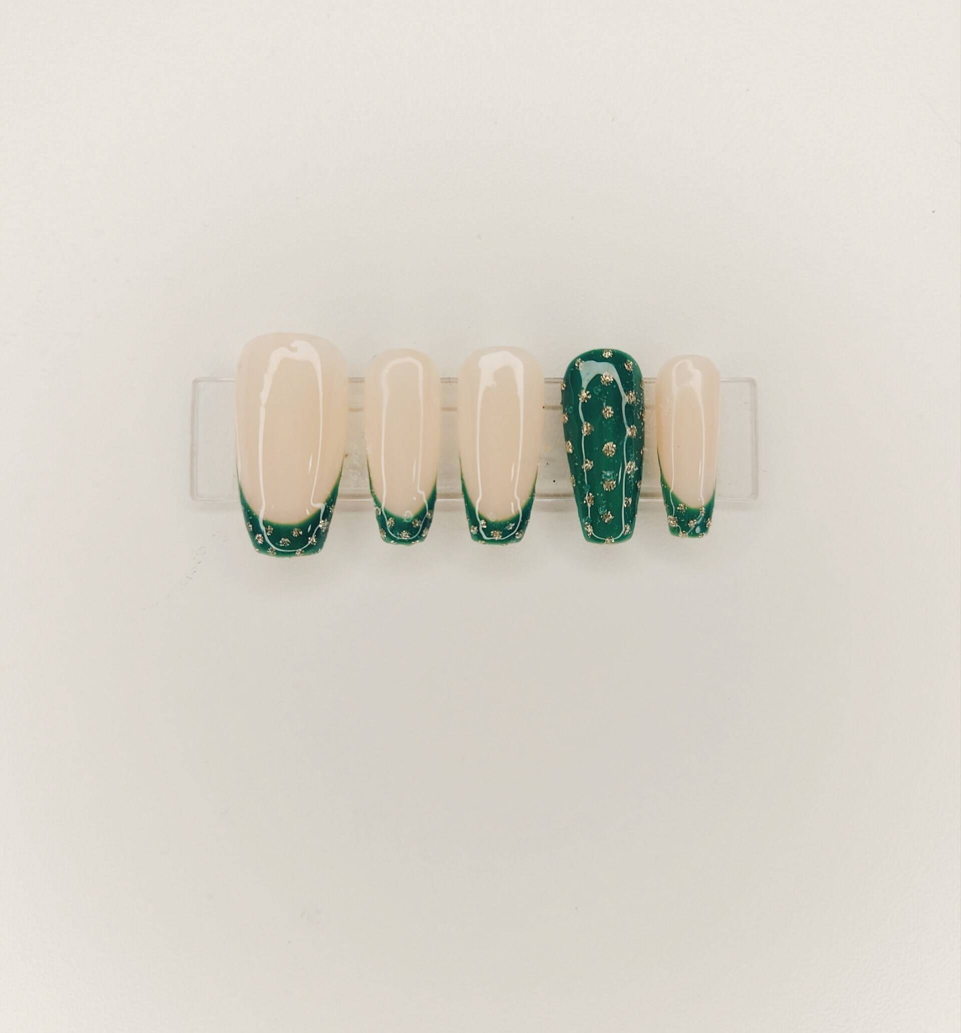 Wiederverwendbare Individuelle Kunstnägel | Press On Nails, 10Er-Set, Weihnachtskollektion 2021 Wiederverwendbare Individuelle Kunstnägel | Press On Nails, 10Er-Set, Weihnachtskollektion 2021 von LauraFeeDesOngles