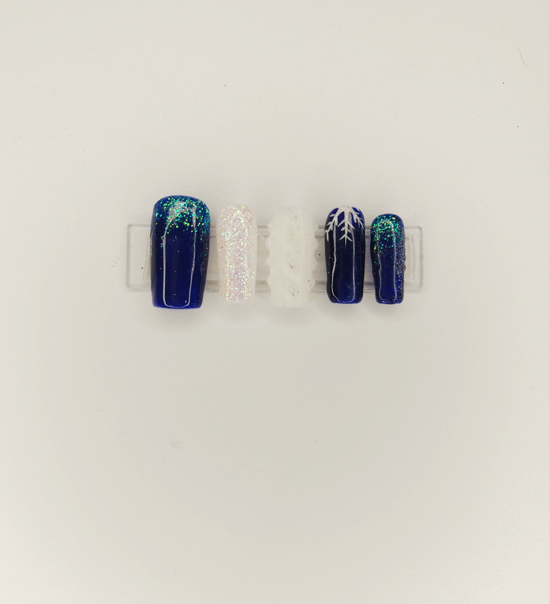 Wiederverwendbare Individuelle Kunstnägel | Press On Nails, 10Er-Set, Weihnachtskollektion 2021 Wiederverwendbare Individuelle Kunstnägel | Press On Nails, 10Er-Set, Weihnachtskollektion 2021 von LauraFeeDesOngles