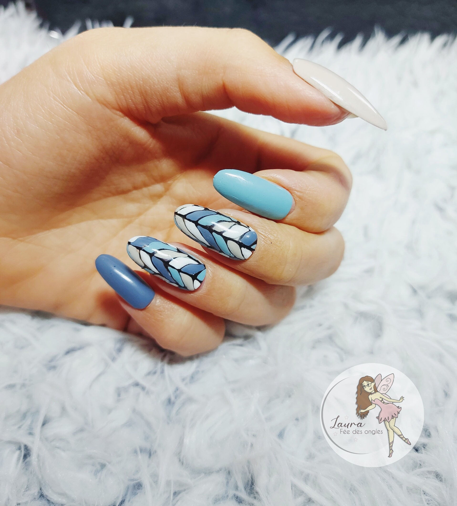 Wiederverwendbare Individuelle Kunstnägel | Press On Nails, 10Er-Set, Winterkollektion 2021/2022 Wiederverwendbare Individuelle Kunstnägel | Press On Nails, 10Er-Set, Winterkollektion 2021/2022 von LauraFeeDesOngles