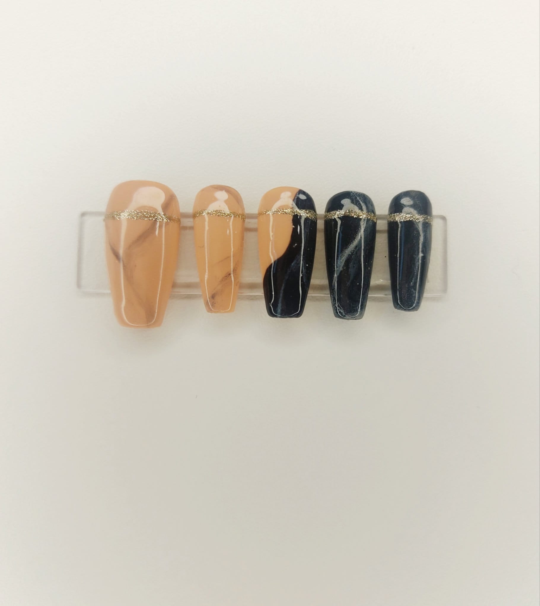 Wiederverwendbare Individuelle Kunstnägel | Press On Nails, 10Er-Set, Winterkollektion 2021/2022 Wiederverwendbare Individuelle Kunstnägel | Press On Nails, 10Er-Set, Winterkollektion 2021/2022 von LauraFeeDesOngles