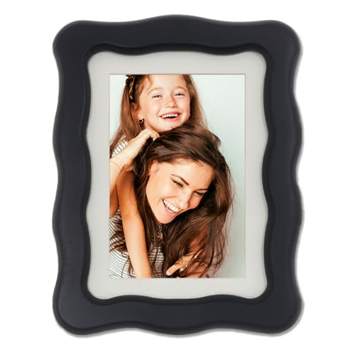Lawrence Frames Wavy Design Bilderrahmen aus mattiertem Holz, Schwarz, 10 x 15 cm Lawrence Frames Wavy Design Bilderrahmen aus mattiertem Holz, Schwarz, 10 x 15 cm von Lawrence