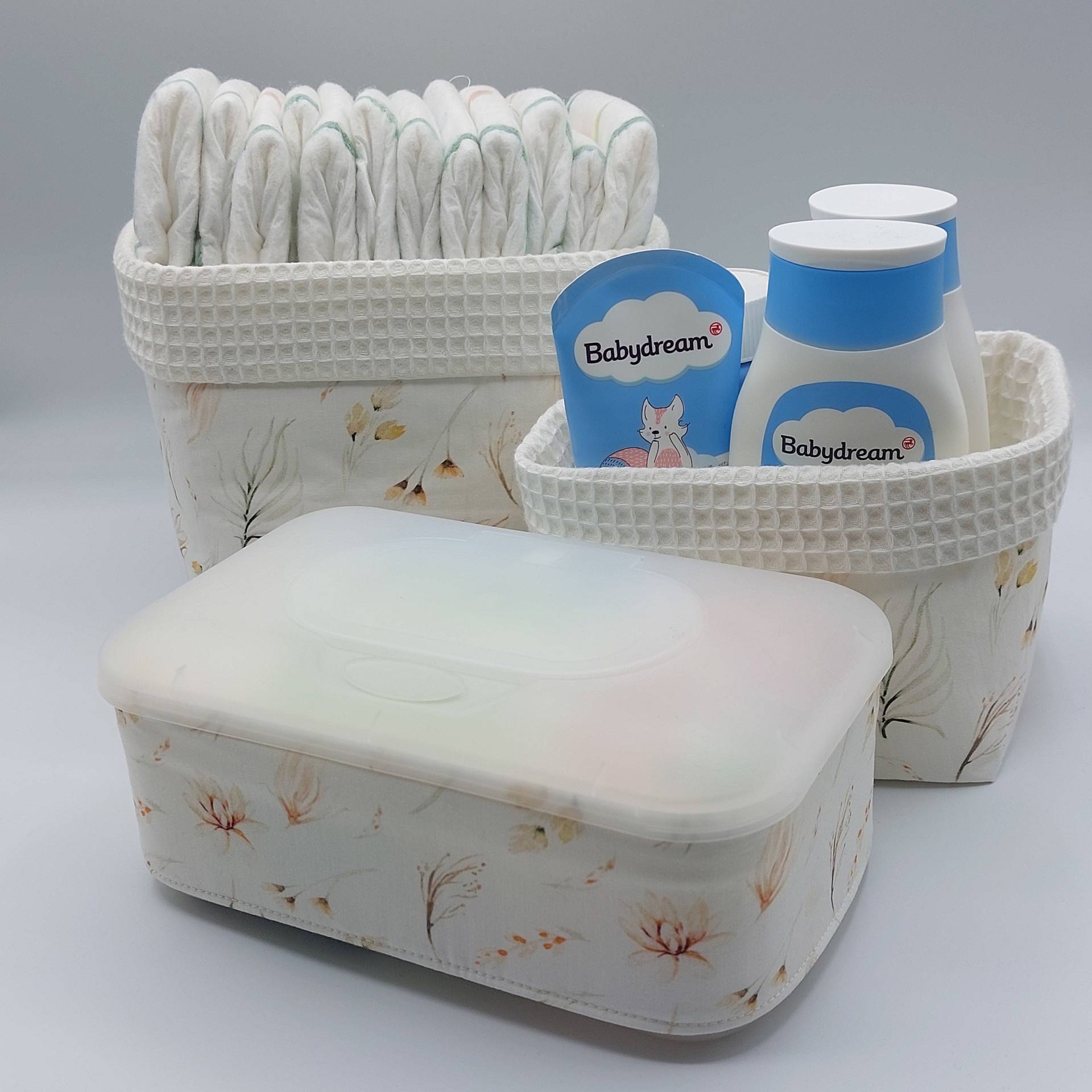 Wickeltischset ~Blumen ~ Ecru Wahlweise Mit Oder Ohne Bezug Feuchttücherbox Baumwolle/Waffelpique Wickeltischset ~Blumen ~ Ecru Wahlweise Mit Oder Ohne Bezug Feuchttücherbox Baumwolle/Waffelpique von LeNiCreativ