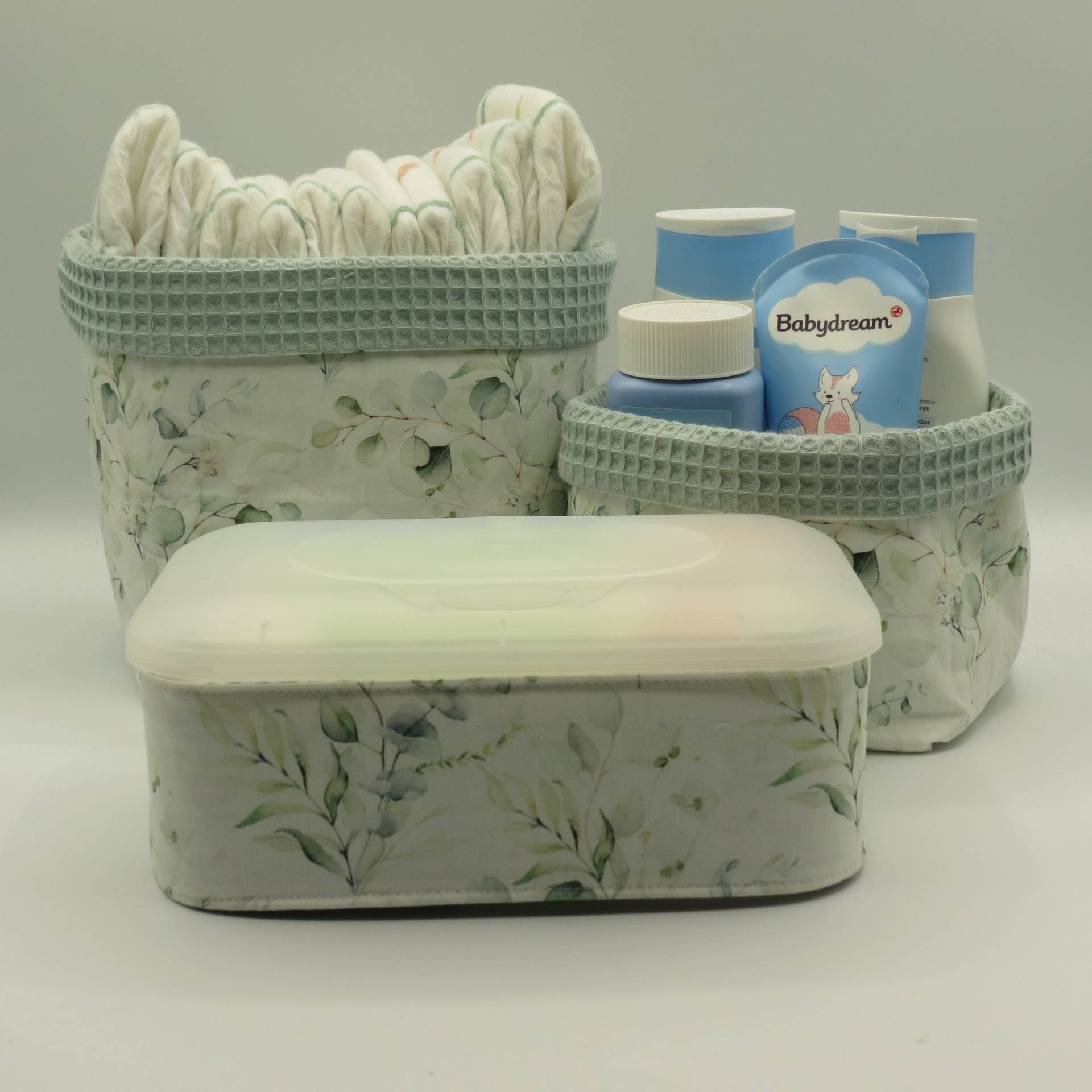 Wickeltischset ~ Eukalyptus Creme/Altgrün Wahlweise Mit Oder Ohne Bezug Feuchttücherbox Baumwolle/Waffelpique Wickeltischset ~ Eukalyptus Creme/Altgrün Wahlweise Mit Oder Ohne Bezug Feuchttücherbox Baumwolle/Waffelpique von LeNiCreativ