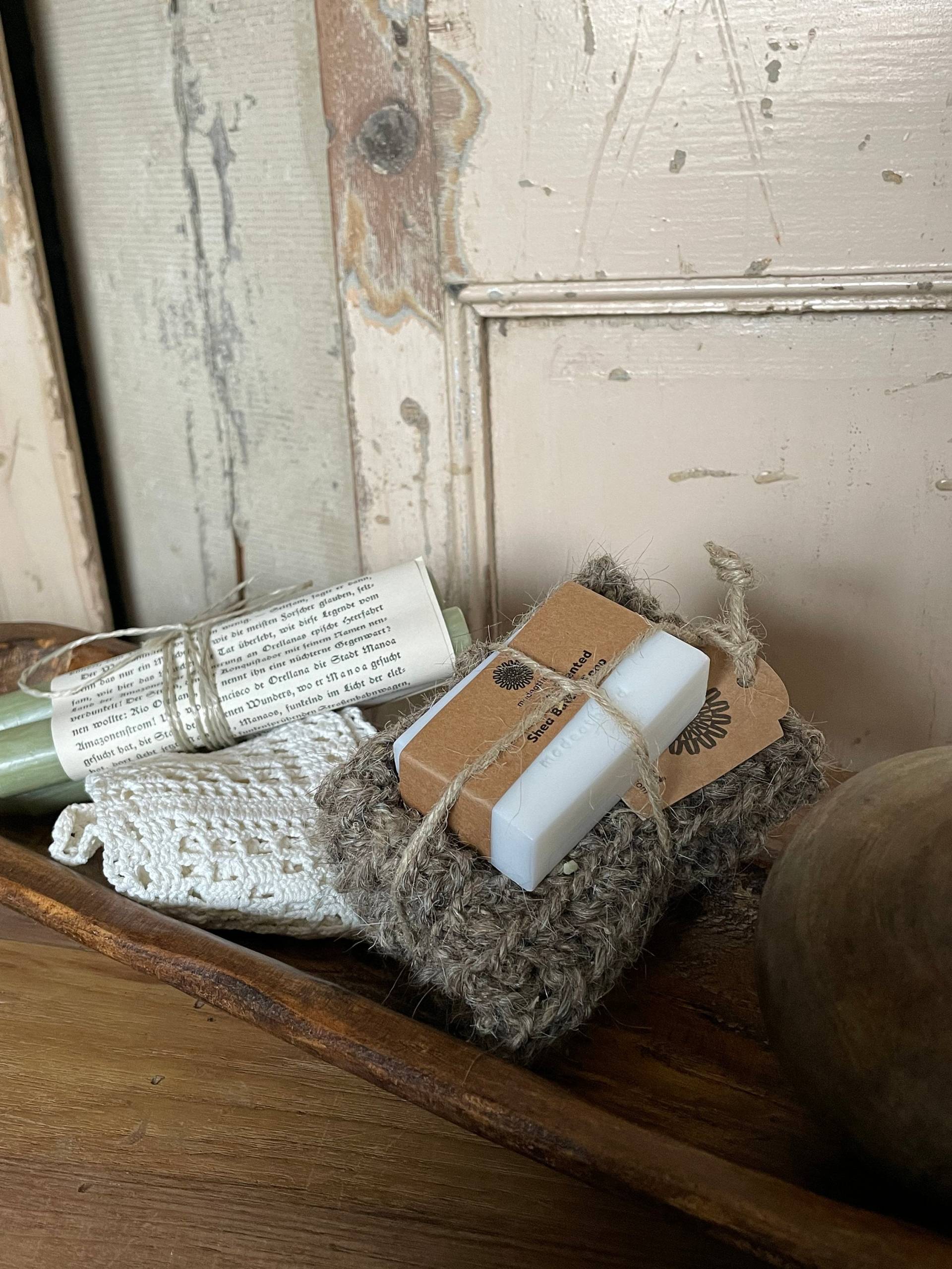 Seife Naturseife Ziegenhaarhandschuh Geschenk Seife Naturseife Ziegenhaarhandschuh Geschenk von Lebenundgeniessen