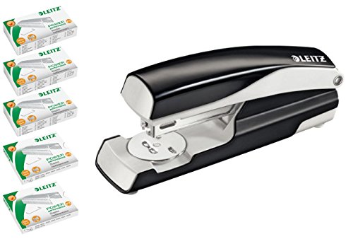 Leitz 55020095 Büroheftgerät NeXXt Series, Metall, 30 Blatt, inclusive 5 Päckchen Heftklammen mit je 1.000 Stück (schwarz, mit Heftklammern) von Leitz
