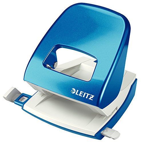 Leitz Büro Locher aus Metall, Für 30 Blatt, Anschlagschiene mit Formatvorgaben, Ergonomisches Design, blau, WOW-Serie, 50081036 Leitz Büro Locher aus Metall, Für 30 Blatt, Anschlagschiene mit Formatvorgaben, Ergonomisches Design, blau, WOW-Serie, 50081036 von Leitz