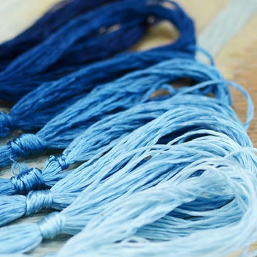 Leliafleury 8 x blaue Stickgarne, Kreuzstichgarn, Polyester-Nähgarn für DIY-Strick- und Stickprojekte von Leliafleury