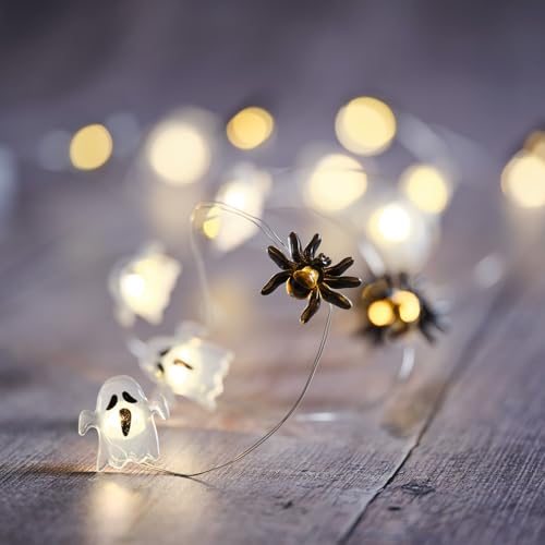 Lights4fun Halloween Geister & Spinnen Lichterkette – 10 kaltweiße LEDs auf Silberdraht, Batteriebetrieben mit Timer – Gruselige Deko für Tisch, Party & Innenräume – 1,9 m Länge Lights4fun Halloween Geister & Spinnen Lichterkette – 10 kaltweiße LEDs auf Silberdraht, Batteriebetrieben mit Timer – Gruselige Deko für Tisch, Party & Innenräume – 1,9 m Länge von Lights4fun