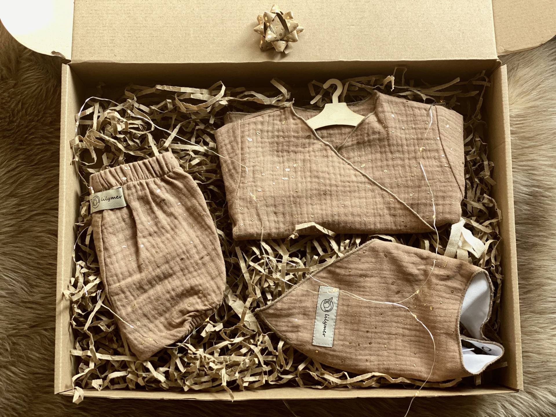 Weihnachtsgeschenkbox Babypartygeschenkbox Für Neugeborene. Bio Gots 100% Musselin Baumwolle. Babyutensilien. Babygesch Weihnachtsset von Lilymer