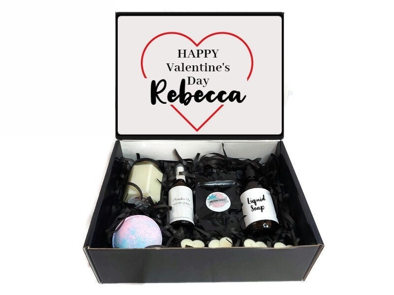 Personalisierte Valentinstag Geschenkbox Geschenkkorb - Kerzen von LindsayLucasCandles