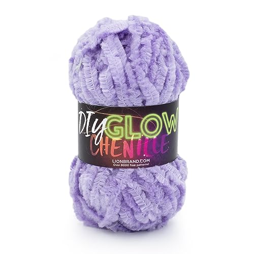Lion Brand Yarn DIY Glow Chenille-Garn, Violett von Lion Brand Yarn
