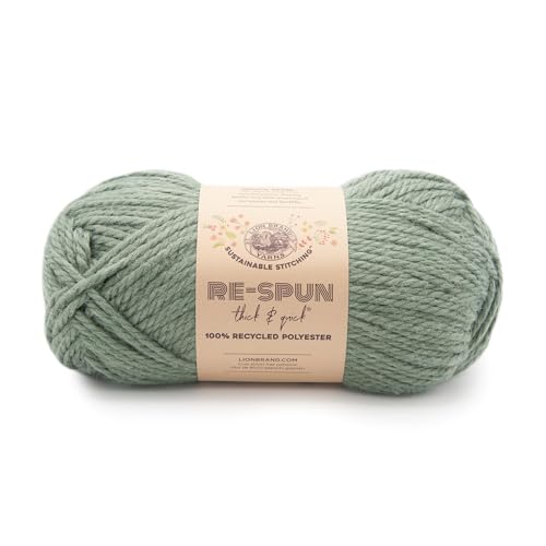 Lion Brand Yarn Re-gesponnenes dickes und schnelles Garn, Fichte Lion Brand Yarn Re-gesponnenes dickes und schnelles Garn, Fichte von Lion Brand Yarn