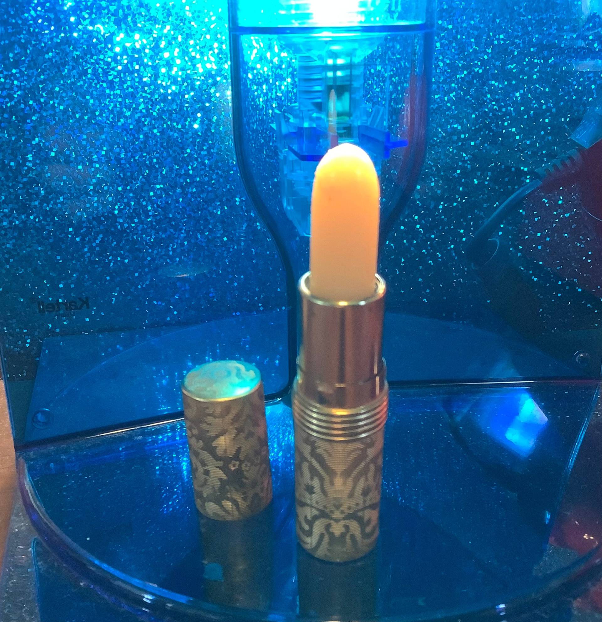 Avon Nova Lippenglanz Im Metallgehäuse Avon Nova Lippenglanz Im Metallgehäuse von LipstickandPanties