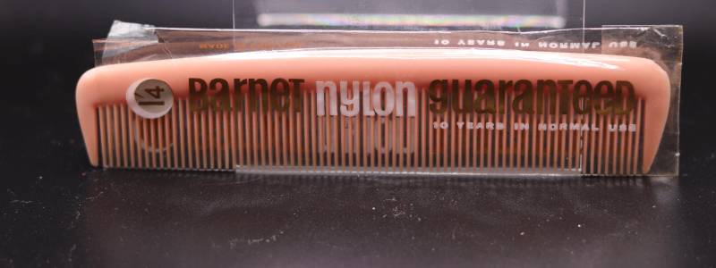 Barnett 1'4 Nylon Garantiert Kamm Barnett 1'4 Nylon Garantiert Kamm von LipstickandPanties