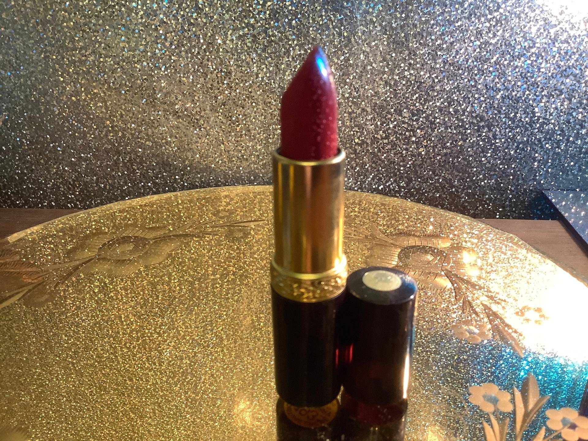 Vintage Revlon Feuchtigkeits Himbeere Wein Lippenstift von LipstickandPanties