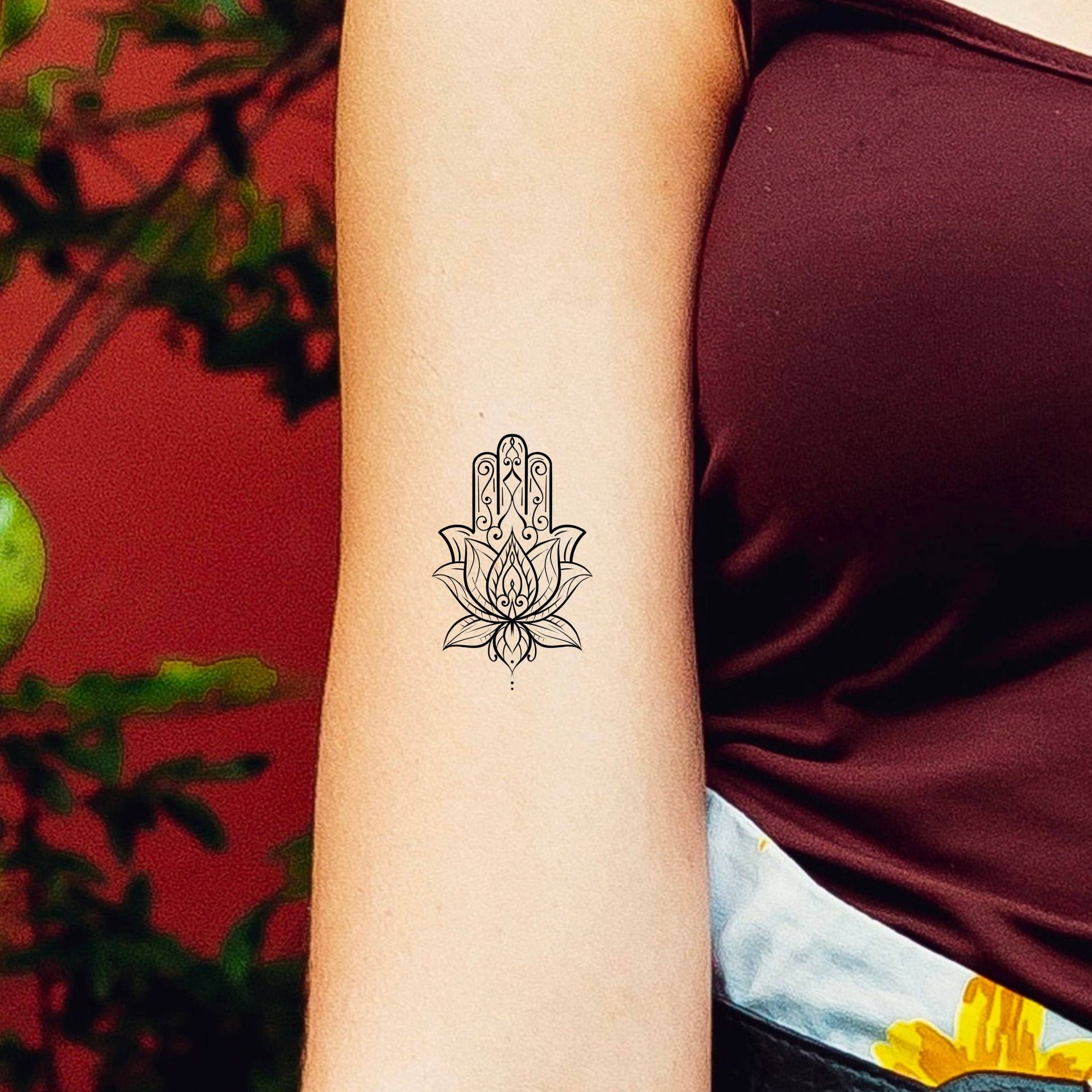Hamsa Lotus Temporäres Tattoo/Florales von LittleCuteTattoo