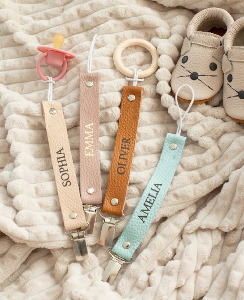 Schnullerkette Schnullerkette von LittleandBee