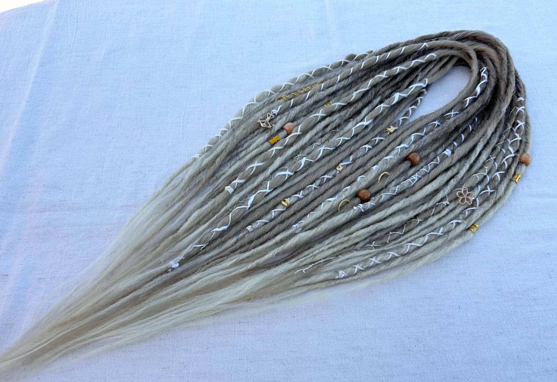 Soft Blondie | Se Or De Synthetic Dreads Custom Made Partial Sets Blonde Bleached Platinum Natural Grey Soft Blondie | Se Or De Synthetic Dreads Custom Made Partial Sets Blonde Bleached Platinum Natural Grey von LivanaDreadart