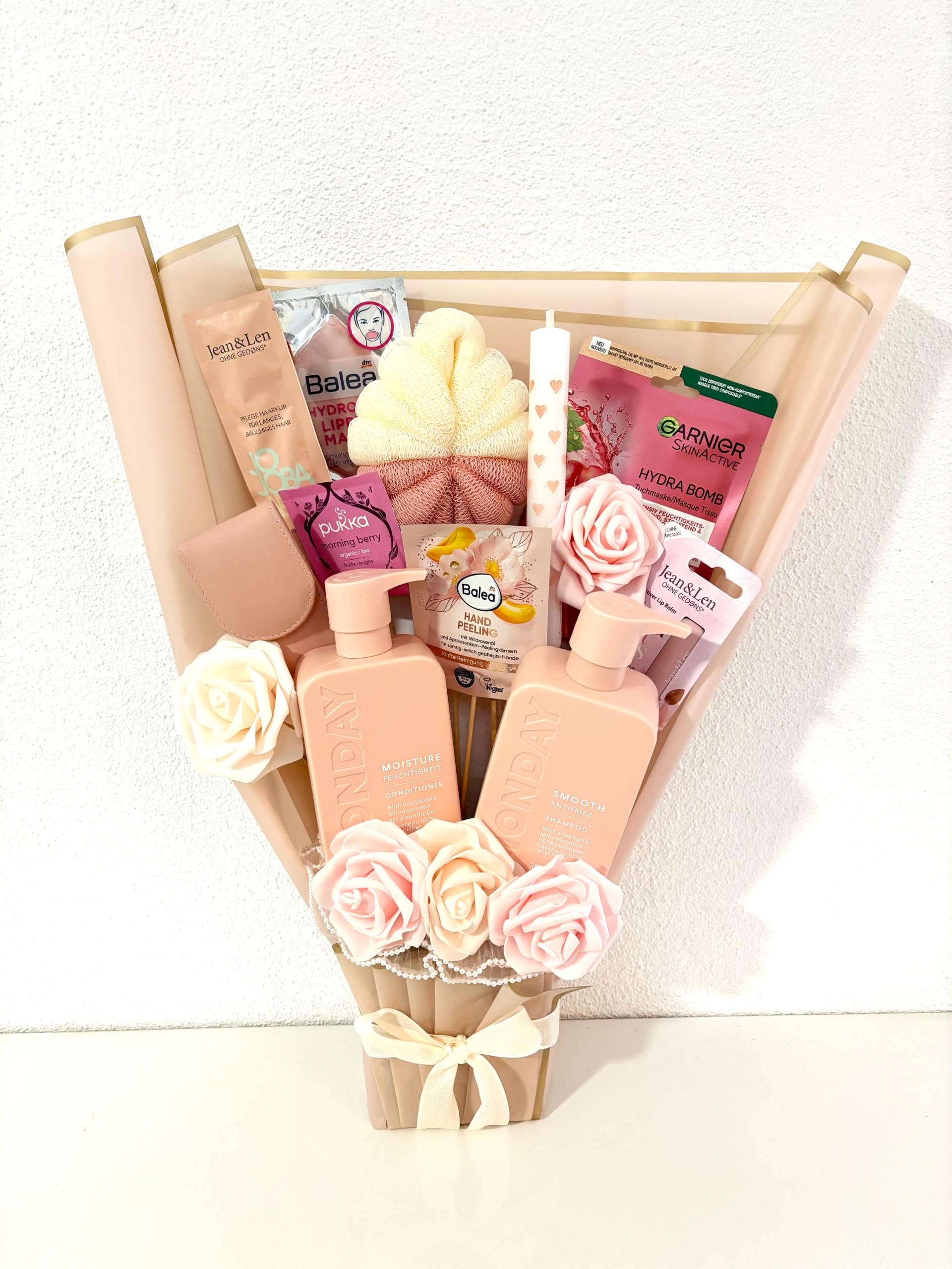 Besonderes Geschenk Mutter, Mitbringsel, Präsent, Valentinstag, Rosen, Makeup, Schwester Tochter Freundin Beauty Bouquet, Set, Wellness Besonderes Geschenk Mutter, Mitbringsel, Präsent, Valentinstag, Rosen, Makeup, Schwester Tochter Freundin Beauty Bouquet, Set, Wellness von LivskleinesAtelier
