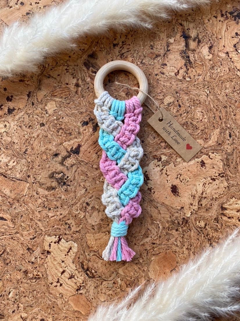 Baby Greifling Greifring Babygeschenk Babyboy Babygirl Geburtsgeschenk Boho Makramee Bohostyle Baby Greifling Greifring Babygeschenk Babyboy Babygirl Geburtsgeschenk Boho Makramee Bohostyle von LoucraftKnotenliebe