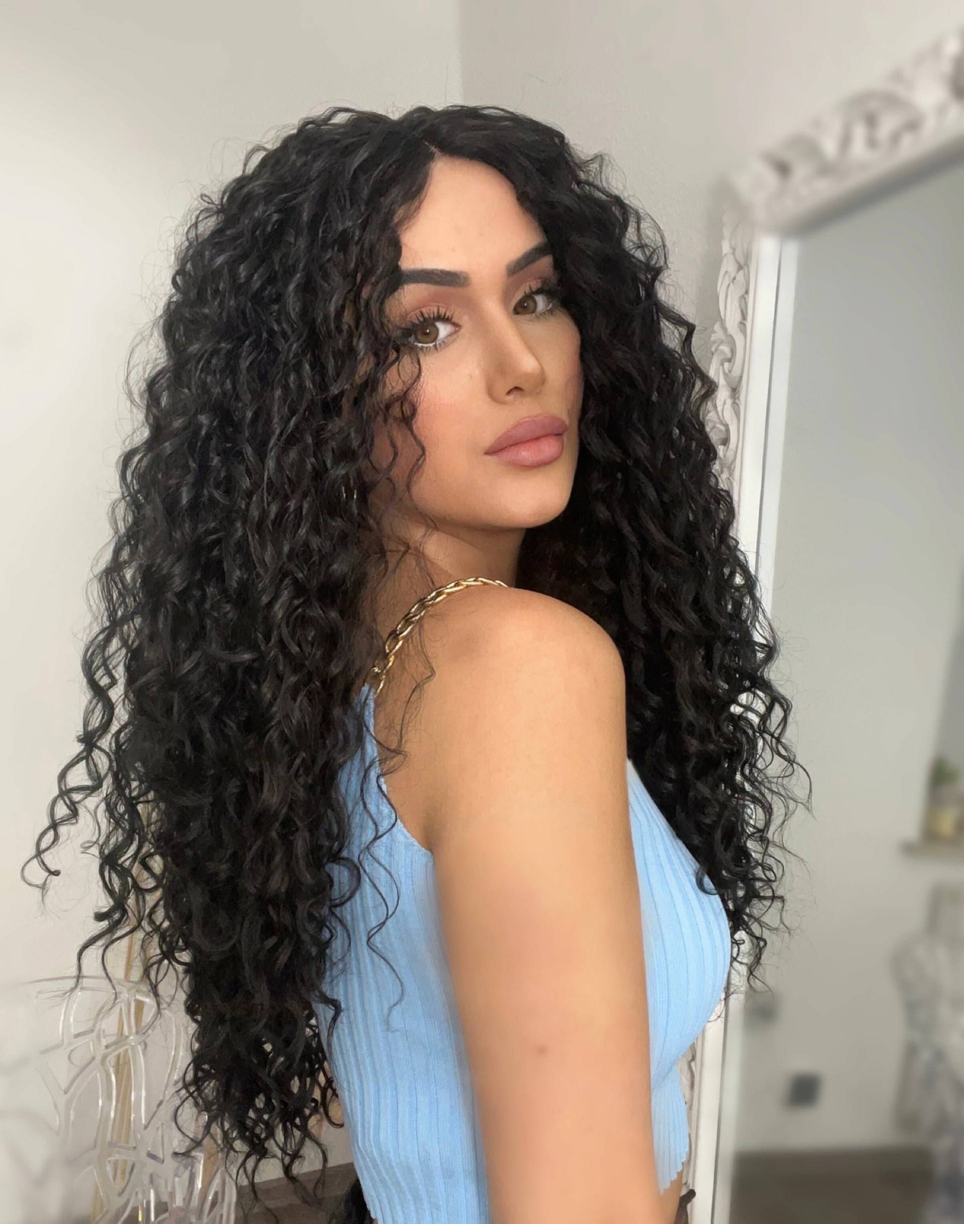 Kunsthaarperücke - Curly | Lace Wig Afro Locken Schwarze Haare Langes Haar Kunsthaarperücke - Curly | Lace Wig Afro Locken Schwarze Haare Langes Haar von LovedwigsDE