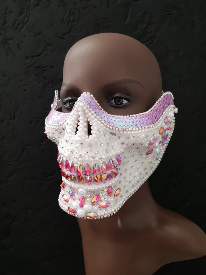 Weiße Totenkopf Maske Gesichtsmaske, Maske, Kristalle, Festival, Musik Burning Man von LovelyBoutiqueGB