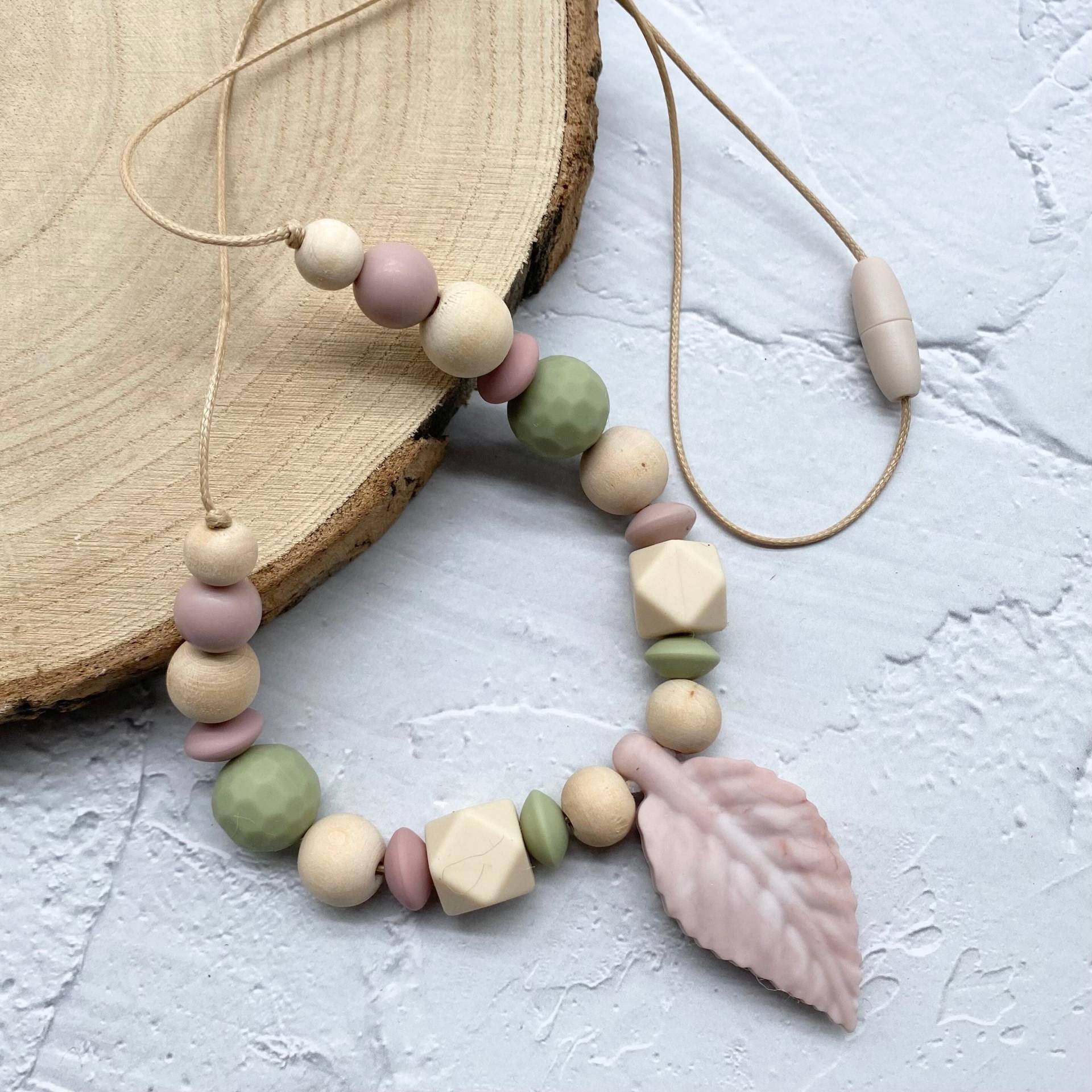Halskette Für Mamis, Stillkette Aus Holz Und Silikon, Länge Variabel Einstellbar Halskette Für Mamis, Stillkette Aus Holz Und Silikon, Länge Variabel Einstellbar von LunamiaCH