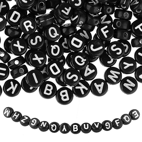 1000 Stück Buchstabenperlen A-Z Bunte Buchstabenperlen 7 mm Acrylperlen Perlen zum Auffädeln für Armbänder Halsketten Schmuck DIY Herstellung(Weiß Schwarz) von Lusofie