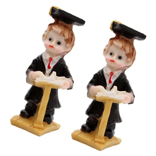 Luxshiny 2 Stück Ornament Absolventenfigur Exquisites Desktop Ornament Klasse Von 2022 Partygeschenke Absolventen Ornament Abschlussfigur Tortenaufsätze Jungen Harz Luxshiny 2 Stück Ornament Absolventenfigur Exquisites Desktop Ornament Klasse Von 2022 Partygeschenke Absolventen Ornament Abschlussfigur Tortenaufsätze Jungen Harz von Luxshiny