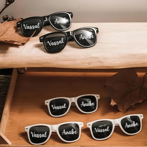 MEIEG 2 Stück Personalisierte Herz Sonnenbrille + Aufkleber, Benutzerdefinierte Name Initialen Und Datum Vinyl Aufkleber, Sonnenbrille Aufkleber, DIY Geschenk Hochzeit, Braut, Geburtstagsfeier MEIEG 2 Stück Personalisierte Herz Sonnenbrille + Aufkleber, Benutzerdefinierte Name Initialen Und Datum Vinyl Aufkleber, Sonnenbrille Aufkleber, DIY Geschenk Hochzeit, Braut, Geburtstagsfeier von MEIEG