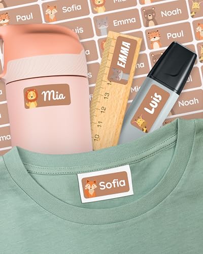 melu kids® Namensaufkleber für Kinder - Kleidung & Gegenstände (180 Stück) Kita/Schule - Namensschilder für Kleidung waschmaschinenfest und personalisiert (braun) von MELU Kids