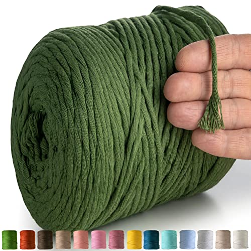 MeriWoolArt® Makramee Garn Grün - Makramee Garn 4mm farbig 225m - Super weiches Baumwollgarn, einfach gedrehte Makramee Schnur für Makramee Wandbehang, Blumenampel, Vorhang und Mehr DIY Deco MeriWoolArt® Makramee Garn Grün - Makramee Garn 4mm farbig 225m - Super weiches Baumwollgarn, einfach gedrehte Makramee Schnur für Makramee Wandbehang, Blumenampel, Vorhang und Mehr DIY Deco von MERIWOOLART