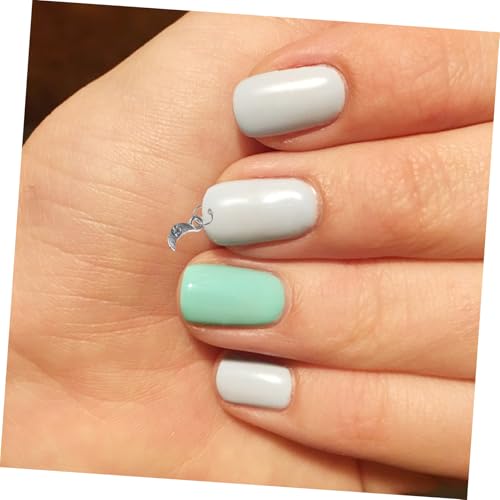 MERRYHAPY 2 Sätze Nagel Dangle Charms Silber Nail Ornament Nageldekoration DIY Nail Art Zubehör für Maniküre Nagelkunst mit Bohrer für Kreative Fingergestaltung MERRYHAPY 2 Sätze Nagel Dangle Charms Silber Nail Ornament Nageldekoration DIY Nail Art Zubehör für Maniküre Nagelkunst mit Bohrer für Kreative Fingergestaltung von MERRYHAPY