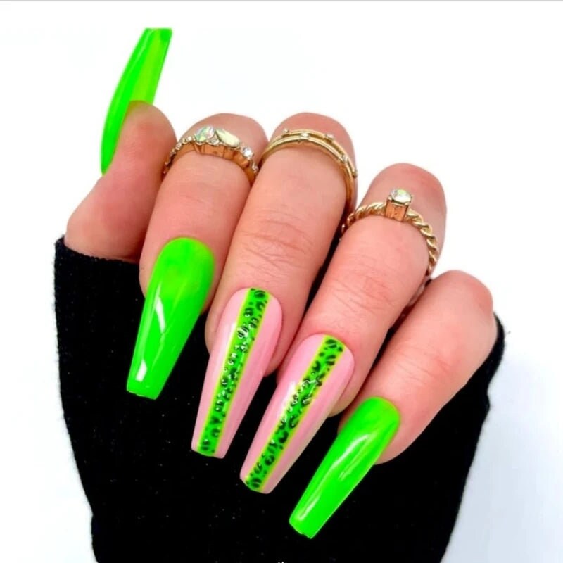 Press On Nails Gift Grün Press On Nails Gift Grün von MEVANAILS