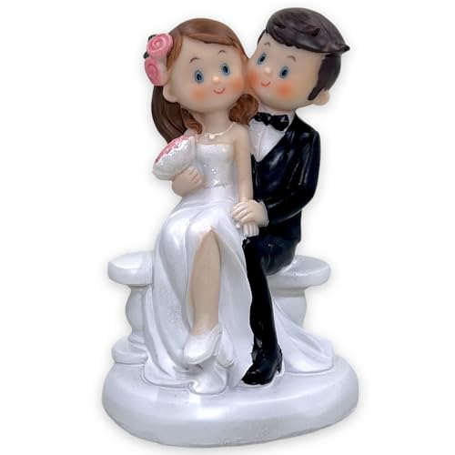 MIK funshopping Tortenfigur Brautpaar – handbemalte Hochzeitstorten-Topper aus Polyresin – Dekofiguren für Hochzeit, Trauung & Tisch (Hochzeitsbank) von MIK funshopping