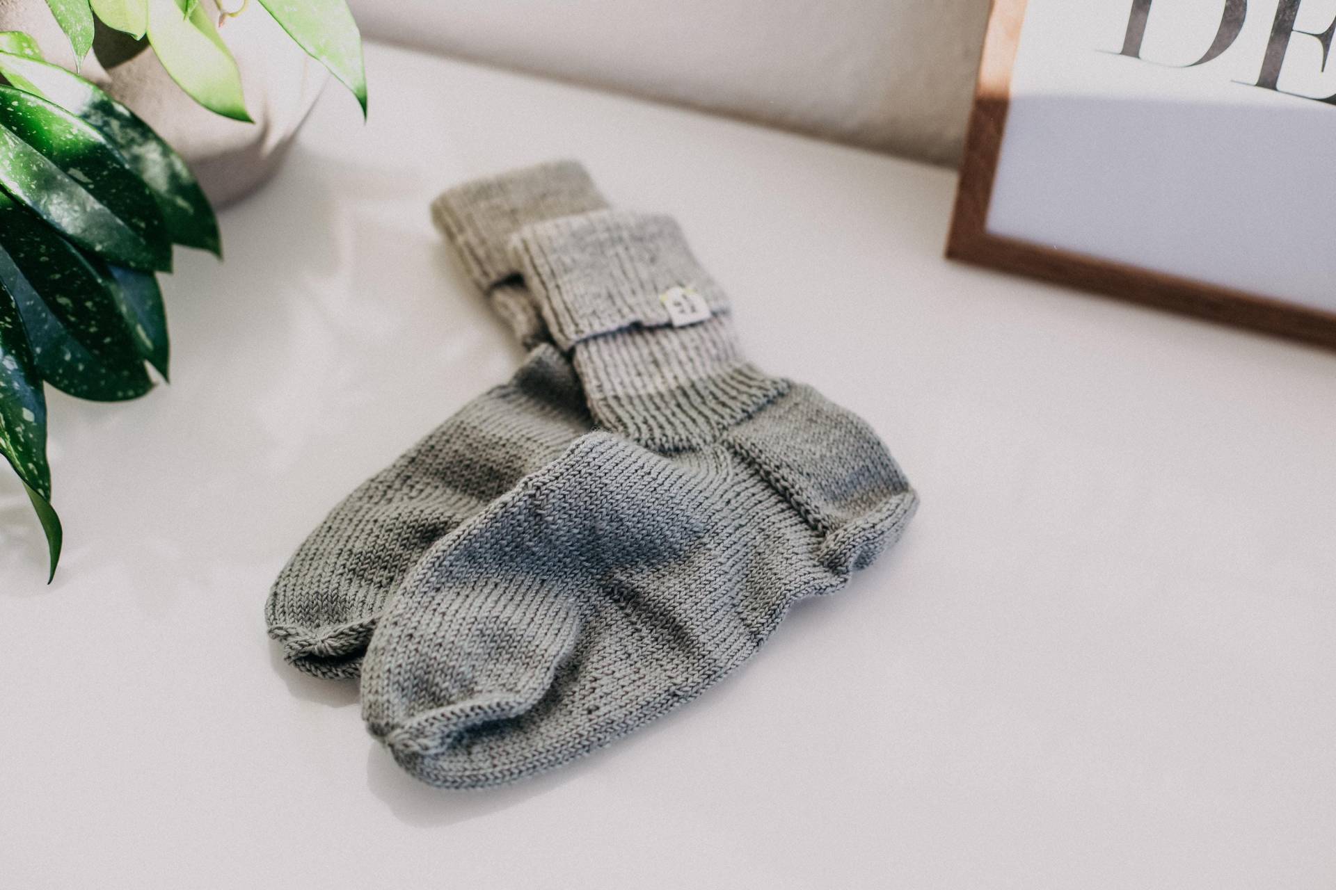 stricksocken »Mintgrey« Schlicht Gr. 38/39/40 // Handmade stricksocken »Mintgrey« Schlicht Gr. 38/39/40 // Handmade von MINOYhandmade