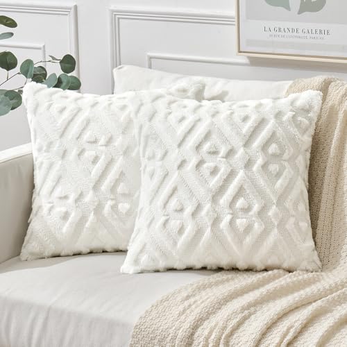 MIULEE 2er Set Weihnachten Wolle Kissenbezüge Weicher Dekokissen Plüsch Kissenbezug Boho Deko Kissen Sofa Aesthetic Geometrische Sofakissen Zierkissenbezug für Schlafzimmer Cremeweiß 45x45cm von MIULEE