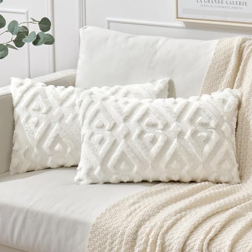 MIULEE 2er Set Weihnachten Wolle Kissenbezüge Weicher Dekokissen Plüsch Kissenbezug Boho Deko Kissen Sofa Aesthetic Geometrische Sofakissen Zierkissenbezug für Schlafzimmer Cremeweiß 40x60cm von MIULEE