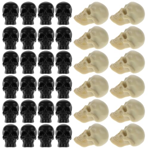 MOBUTOFU 100Stücke Mini Schädel Dekoration aus Kunststoff für Halloween Realistische Modelle für Spukhaus Layouts für Partys und Tischdeko MOBUTOFU 100Stücke Mini Schädel Dekoration aus Kunststoff für Halloween Realistische Modelle für Spukhaus Layouts für Partys und Tischdeko von MOBUTOFU
