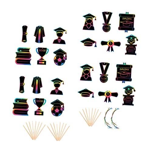 MUCKLILY 72 Stück Teiliges Graduation Scratch Paper Kreatives Kratzpapier für Holzstiften und Bändern für Bastelprojekte Schulaktivitäten und Partys MUCKLILY 72 Stück Teiliges Graduation Scratch Paper Kreatives Kratzpapier für Holzstiften und Bändern für Bastelprojekte Schulaktivitäten und Partys von MUCKLILY