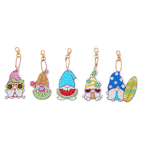 MWOOT 5 Stücke 5D DIY Gnome Diamant Malerei Schlüsselbund, Doppelseitig Diamond Art Painting Key Chain Paint by Numbers, Strass Malerei Schlüsselring für Anfänger Sommer Tasche Geschenke Dekoration MWOOT 5 Stücke 5D DIY Gnome Diamant Malerei Schlüsselbund, Doppelseitig Diamond Art Painting Key Chain Paint by Numbers, Strass Malerei Schlüsselring für Anfänger Sommer Tasche Geschenke Dekoration von MWOOT