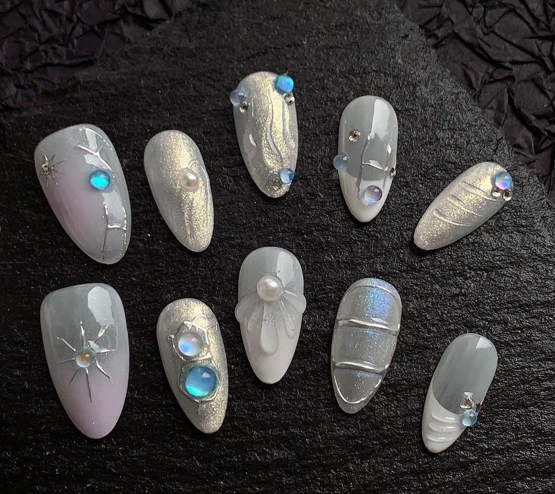 Mystery Mermaid Press On Nails Manicure/Reusable/ Almond Shape 22mm Mystery Mermaid Press On Nails Manicure/Reusable/ Almond Shape 22mm von MYNAILPRESS