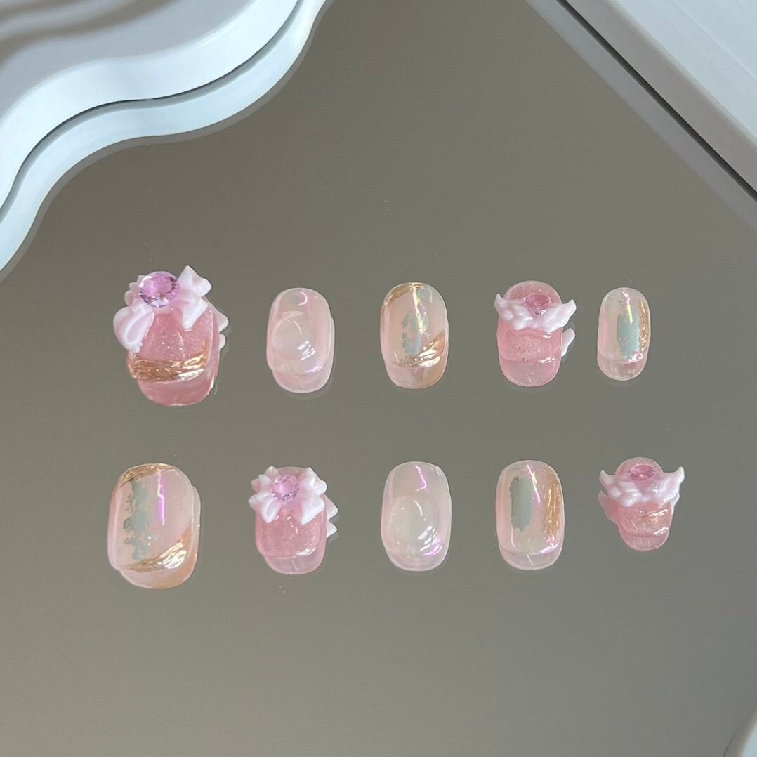 Pink Petal Pirouette Press On Nails Manicure/ Reusable/ Squoval Shape 18mm Pink Petal Pirouette Press On Nails Manicure/ Reusable/ Squoval Shape 18mm von MYNAILPRESS