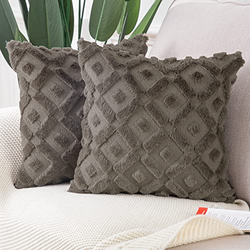 Madizz 2er Set Sanft Plüsch Kurze Wolle Samt Dekorativ Zierkissenbezüge Luxus Stil Kissenbezug für Sofa für Schlafzimmer Taupe 65x65 cm Quadrat von Madizz