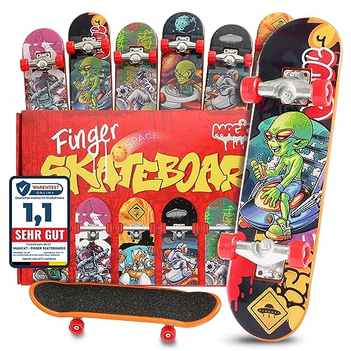 Magicat Finger Skateboard Space Edition, 6 stylische Fingerskateboards, Spielzeug Finger Skateboard für Party I Fingerboard Spiele I Board Mitgebsel, Alien und Astronaut Design I Give Aways Kinder Magicat Finger Skateboard Space Edition, 6 stylische Fingerskateboards, Spielzeug Finger Skateboard für Party I Fingerboard Spiele I Board Mitgebsel, Alien und Astronaut Design I Give Aways Kinder von Magicat