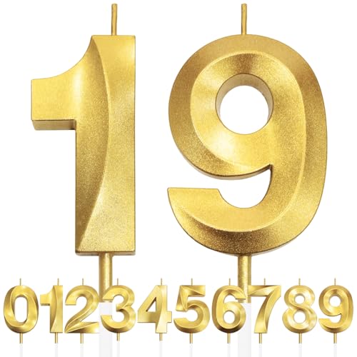 19th Geburtstagskerze, 3D Design Gold Glitter Nummer Kerzen, Cake Topper Dekorationen, Kuchen Kerze für Geburtstagsparty, Hochzeitstag, Baby-Dusche, Party-Dekoration 19th Geburtstagskerze, 3D Design Gold Glitter Nummer Kerzen, Cake Topper Dekorationen, Kuchen Kerze für Geburtstagsparty, Hochzeitstag, Baby-Dusche, Party-Dekoration von Makoto Nobu