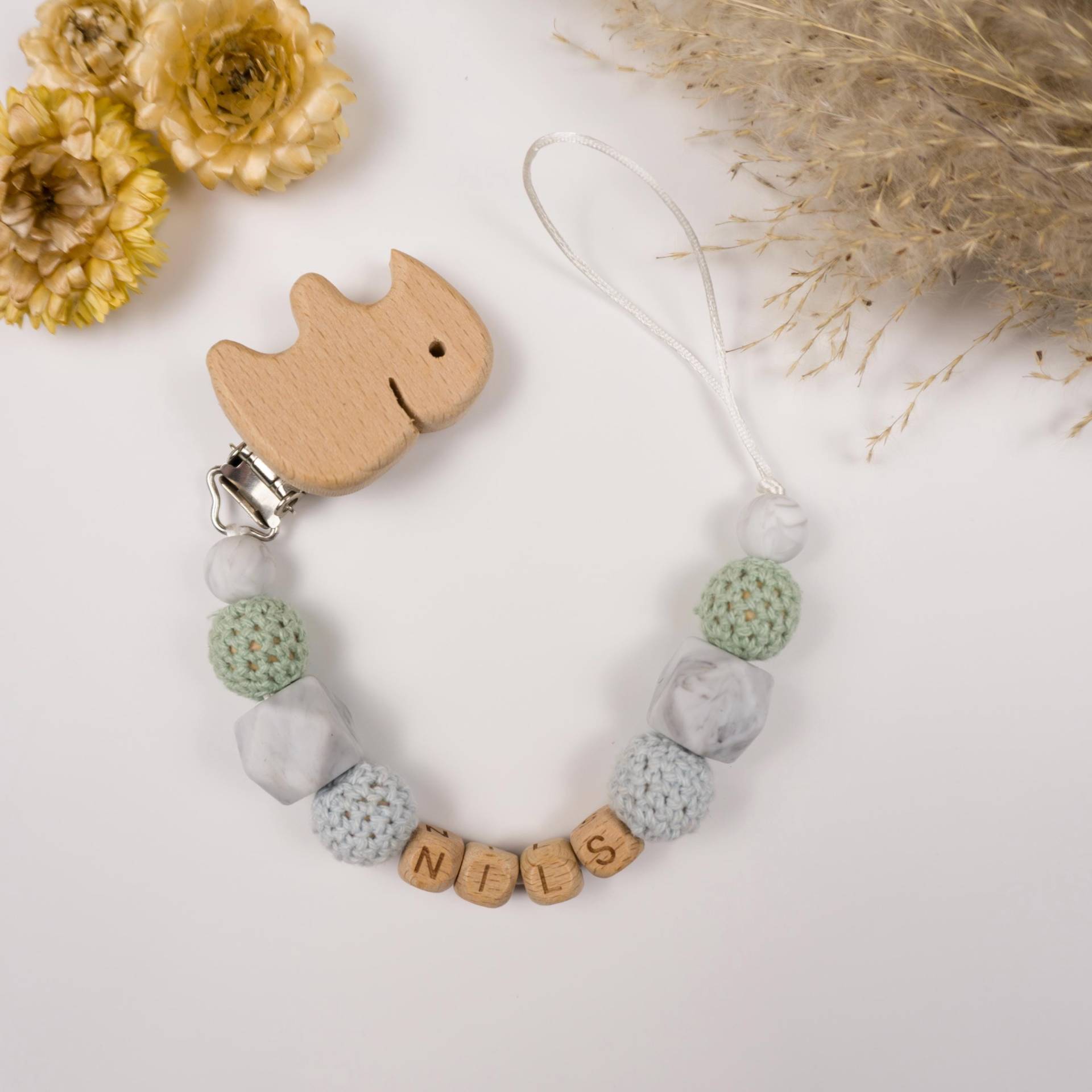 Personalisierte Schnullerkette Mit Namen, Babygeschenk, Nuckelkette, Geburt, Geschenk, Schnullerclip Personalisierte Schnullerkette Mit Namen, Babygeschenk, Nuckelkette, Geburt, Geschenk, Schnullerclip von MamisharkDesigns