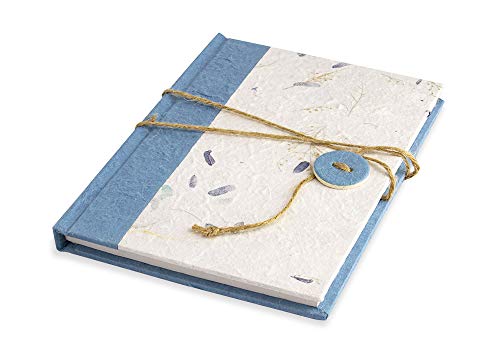 Notebook 15 x 21 cm mit Blättern aus recyceltem Papier und Druckknopfverschluss von Mareli