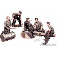 German Tankmen WWII era von Master Box Plastic Kits